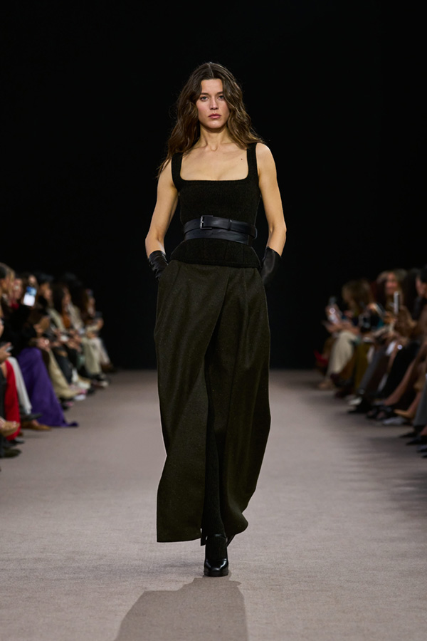 希少MaxMara 銀タグ ニットジップパーカー M アイボリー ダブル